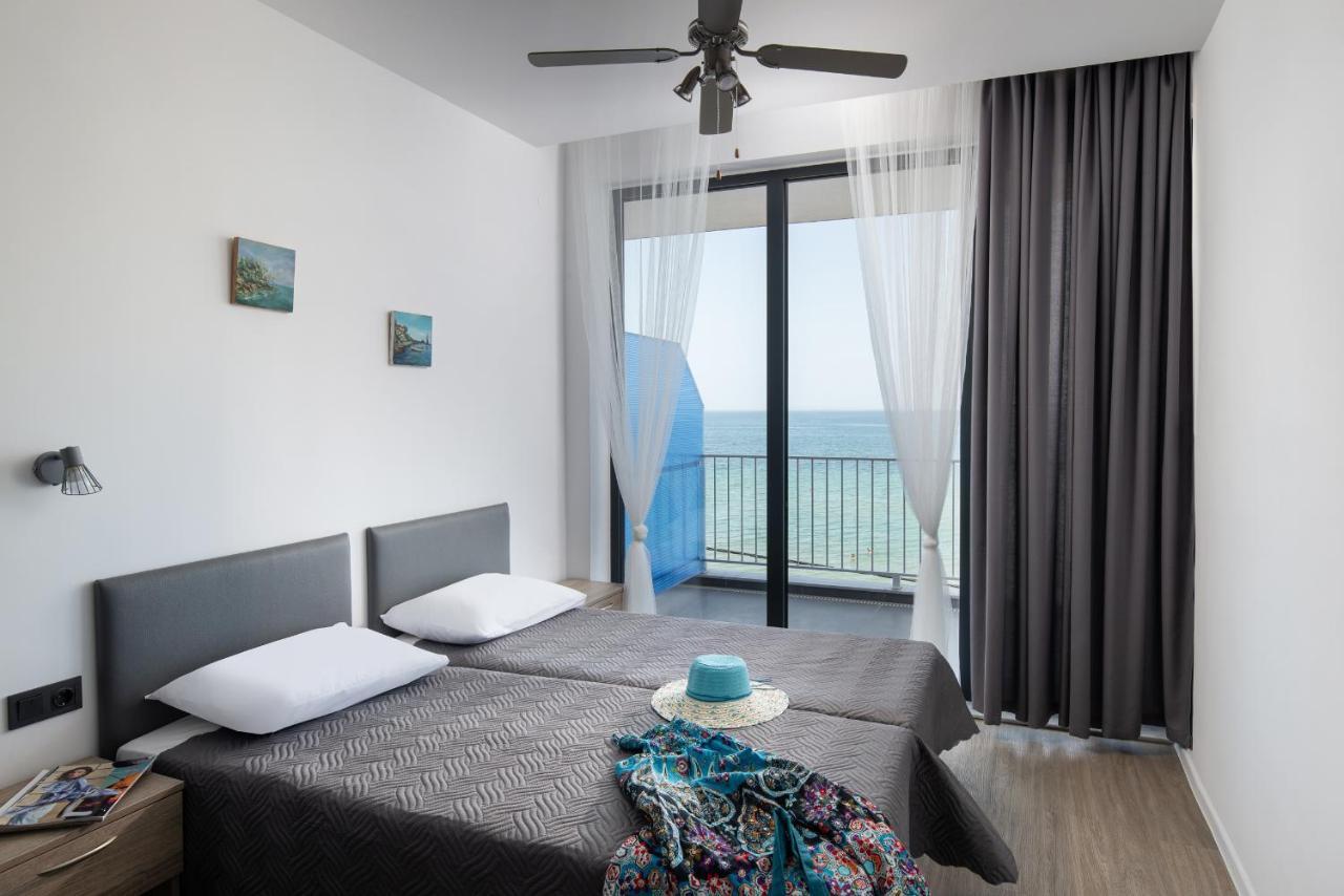 Grand Dodo'S Triada Seaview Studios Agia Triada  Exterior photo